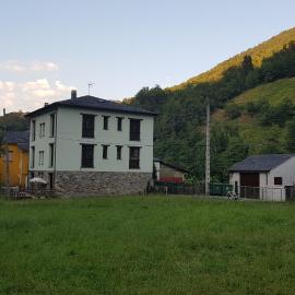CASA MUNIELLOS, hotelli kohteessa Cangas del Narcea