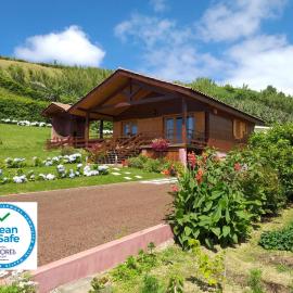 Quinta da Pavoa - Cottage House, hotel in Vila Franca do Campo