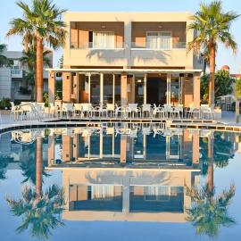 Castro Beach Hotel, khách sạn ở Máleme
