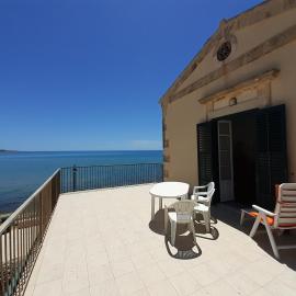 Casa Con Terrazzo Sul Mare, hotel a Sampieri