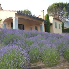 Locations de Vacances Les Flachères (Dieulefit), hotel en Dieulefit