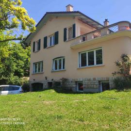 Appartement 1 pièce entresol 30 m2 proche du centre et bain thermal, Hotel in Yverdon-les-Bains
