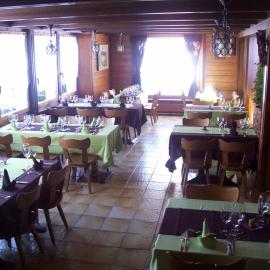 Hôtel du Gd-St-Bernard, отель в городе Liddes