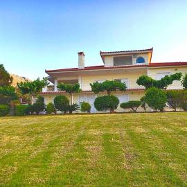 Villa Aegean, hotel a Mourteri