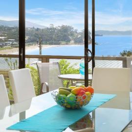 Self Contained Beach View Apartment, hotel in Kingston Beach