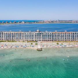 Gardenia Beach Palace Aparthotel, хотел в Поморие