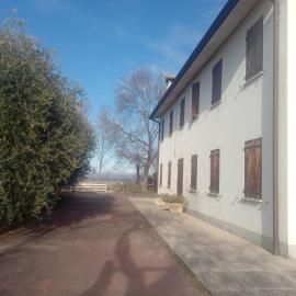 Casa via degli Ulivi 13, готель у місті Lozzo Atestino