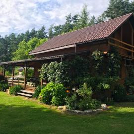Domek pod lasem