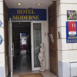 Hôtel Moderne, hotel u gradu Mezon Alfor