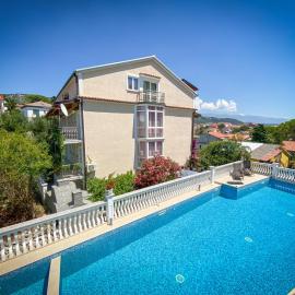 Apartments Happy Island Rab