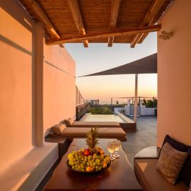 Soil of Sun Luxury Villas & Suites, hotel in Megalochori