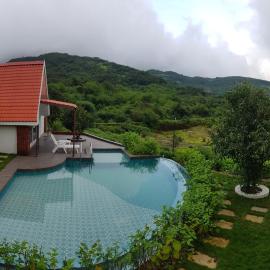 Nostravila Resort and Spa, hotel i Lonavala