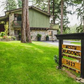 Misty Meadows B and B, hotel a Langford