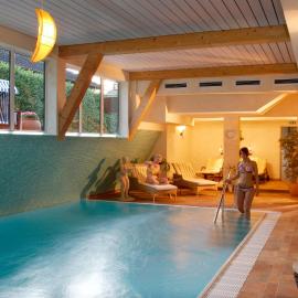 Wellness Hotel Harms, готель у місті Бад-Ненндорф