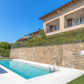 Apartment Belvedere 5, Tremezzina, hotel a Mezzegra