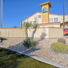 La Quinta Inn by Wyndham El Paso Cielo Vista, hotel di El Paso