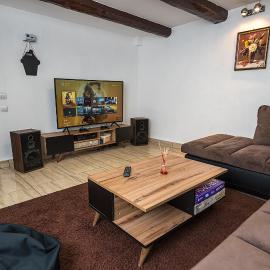 Casa Cristopher、ブシュテニのホテル