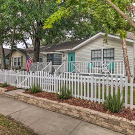 Gulfport Bungalow by Jones Park/Beach Access!, hotel in Gulfport