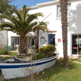 Hotel Le Goeland, ξενοδοχείο σε Barbâtre
