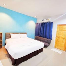 ลิตเติ้ล ฮิลล์ สัตหีบ รีสอร์ท ( Little Hill Sattahip Resort ), hotel sa Sattahip