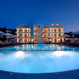 V Luxury Suites