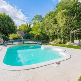Viesnīca Le Colombier - Magnifique Maison avec Piscine pilsētā Montgeroult