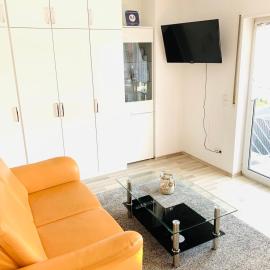 Ferienwohnung Spatzennest โรงแรมในKronau