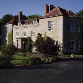Marshwood Farm B&B and Shepherds Hut, Hotel in Dinton
