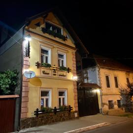Casa cu Cerdac, hotel Segesváron