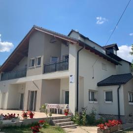 Monostor Panzió, hôtel à Komárom