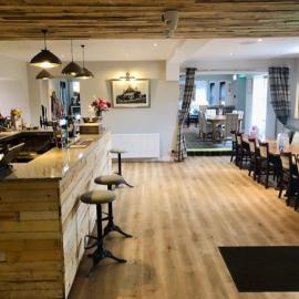 The Juniperlea Inn, hotel u gradu 'Pathhead'