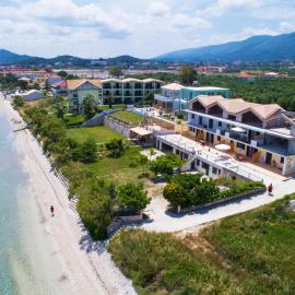 YOLO Resort - Sabbia, hotel i Katastárion