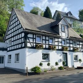 Ferienhaus Sauerland-Träume, hotell i Schmallenberg