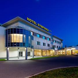Hotel Symfonia Osjaków, hotel v destinácii Osjaków
