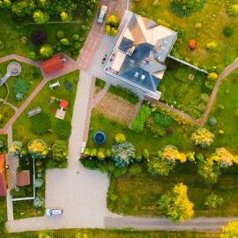 Chata Baby Jagi: Krzywe şehrinde bir otel