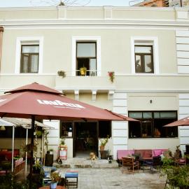 Hostel Durres, hotel di Durrës