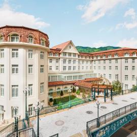 Takarazuka Hotel, מלון בטקרזוקה