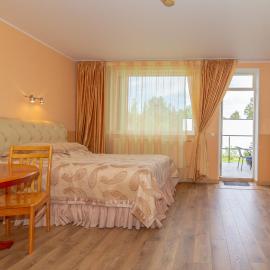 Fortuna Apartments, hotel di Parnu