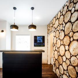 Waterton Glacier Suites, Hotel in Waterton Park