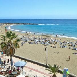 Fabulous Beach Apartments in Los Crstianos, hotel a Arona
