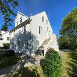 Akureyri Central House, hotel in Akureyri
