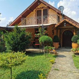 Vikendica kraj Dunava Oaza, hotel in Banoštor