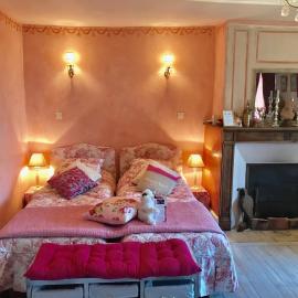 Maison Marthe B & B, hotel in Saint-Sauveur-en-Puisaye
