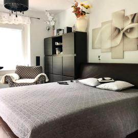 WYPOSAŻONY apartament przy strumyku w Górach Sowich, Smart TV, Odpocznij w naturze!, hotell i Walim