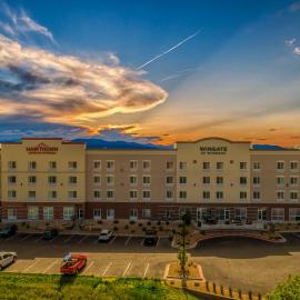 Hawthorn Extended Stay by Wyndham Loveland, מלון בJohnstown