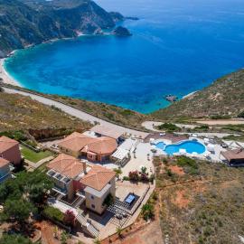 Petani Bay Hotel - Adults Only، فندق في Vovikes