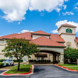 La Quinta by Wyndham Bentonville, hôtel à Bentonville