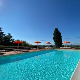 La Fonte degli Angeli Apartments، فندق في سوفيريتو