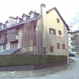 Espot Natura - Apartament de muntanya al PN Aigüestortes i Sant Maurici، فندق في إيسبوت