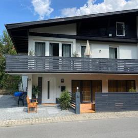 SUNSIDE Idyllisches Apartment am Wasser, viešbutis mieste Birkenau